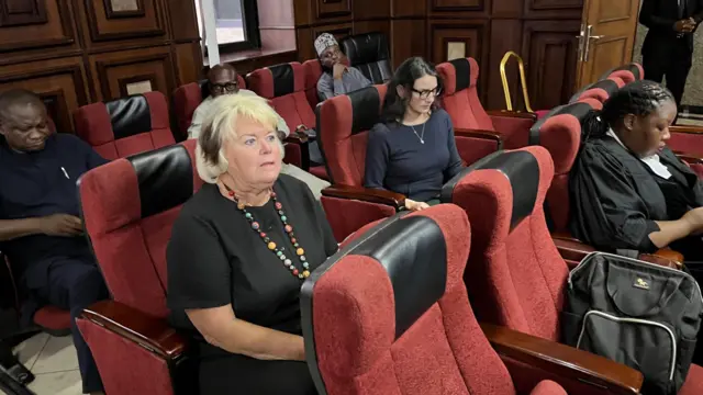 Joan Bishop nke ụlọọrụ 'National Center for State Courts' nke obodo Washington mba Amerịka ka ọ n'ụlọikpe.