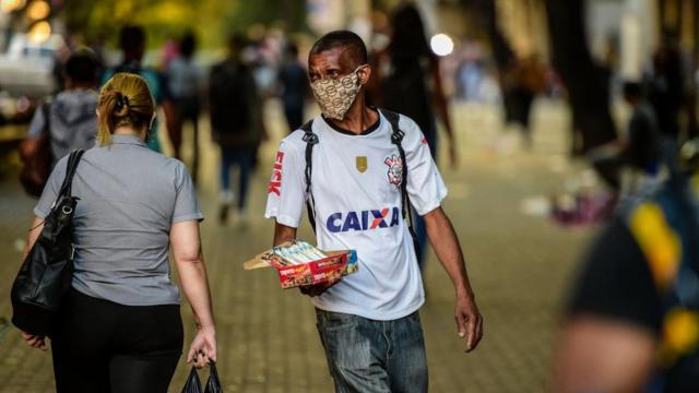 Vendedor1xbet turkish sirlaribalas trabalhando nas ruas