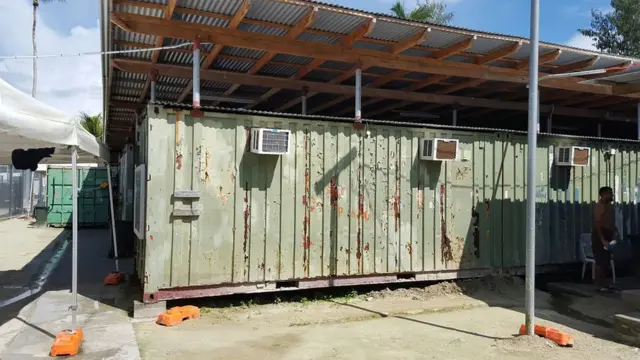 اردوگاه مانوس