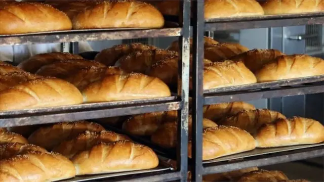 Du pain composé aux céréales locales