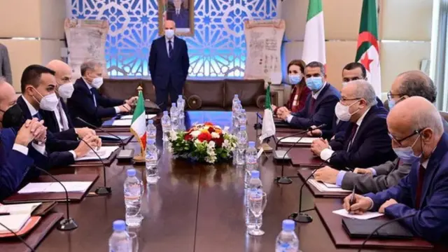 Wefdiga Talyaaniga ee gaaray Aljeris.