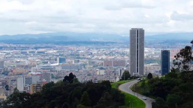 Foto aéreajogo com rodadas gratisBogotá.