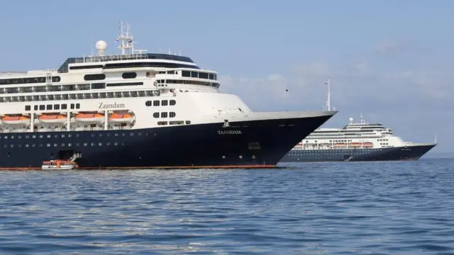 Круизный лайнер