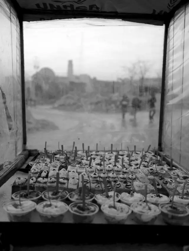 Пирожные на продажу в центре Старого города, Алеппо