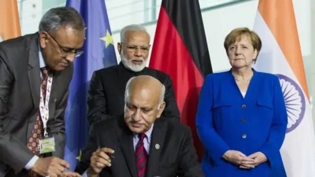 एमजे अकबर