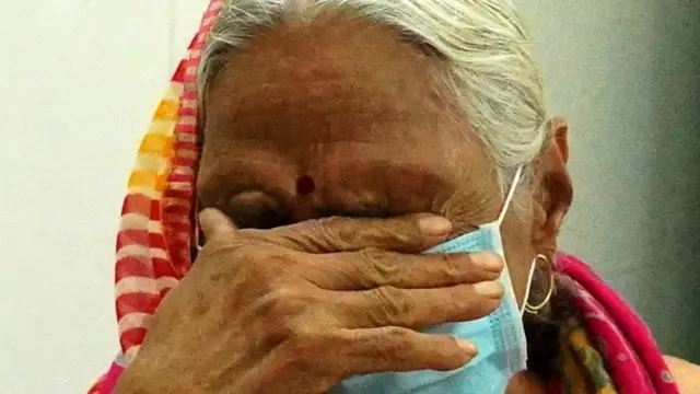 పిల్లల ఆదరణ లేక అవస్థలు పడుతున్న వృద్ధులు ఎందరో