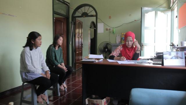 在印尼，有很多家庭傭工的培訓中心。