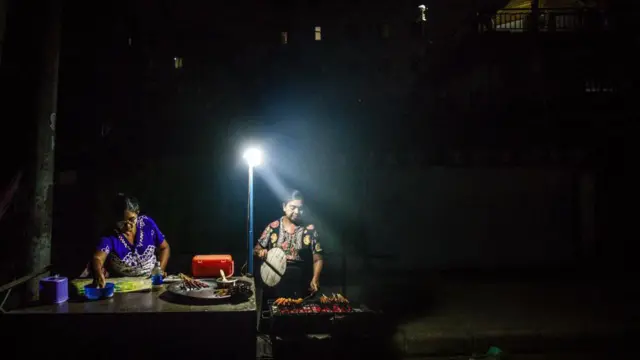 တစ်ယူနစ်ကို ၅၀ ကျပ်