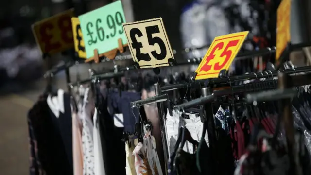 pakaian bekas impor, thrift fashion