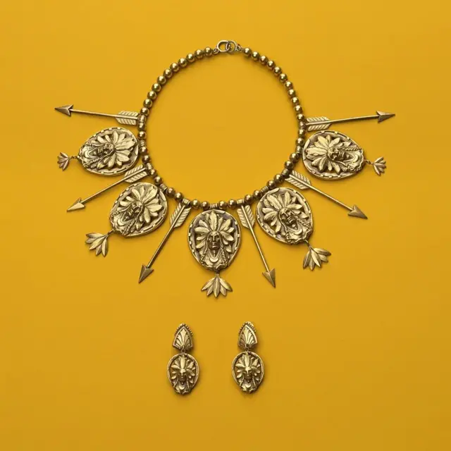 Матове намисто від Joseff of Hollywood