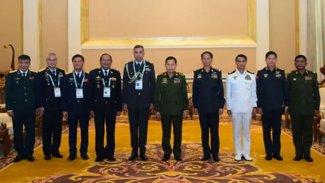 ဒုတိယဗိုလ်ချုပ်မှူးကြီးစိုးဝင်း နဲ့ နေပြည်တော်ရောက်နေတဲ့ အာဆီယံလေတပ်ဦးစီးချုပ်တွေ