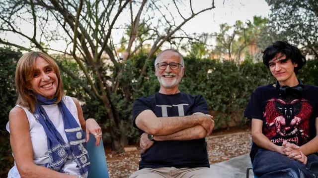 Maria Chrysanthou, Giorgos Spyrou ve Alexandros Koudounas