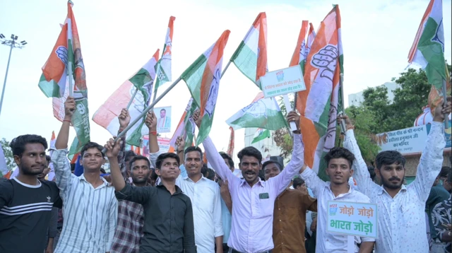 उदयपुर सिटी में कांग्रेस की पदयात्रा