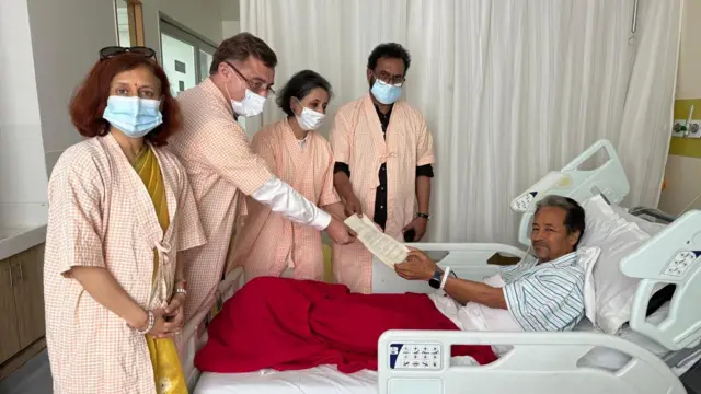 মেদান্তা হাসপাতালে মি. ওয়াংচুক