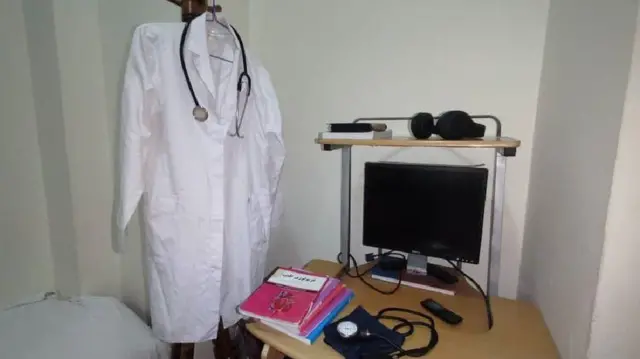 Cache-poussière et autres articles médicaux