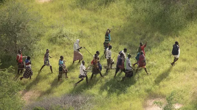 Namoota Ayyuub barbaadaa jiran