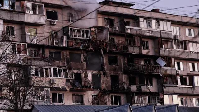 Разрушенный дом в Лесном массиве в Киеве