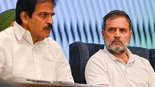 संयुक्त लोकतांत्रिक मोर्चे का चुनाव घोषणा पत्र तेलंगाना के मुख्यमंत्री रेवंत रेड्डी ने जारी किया