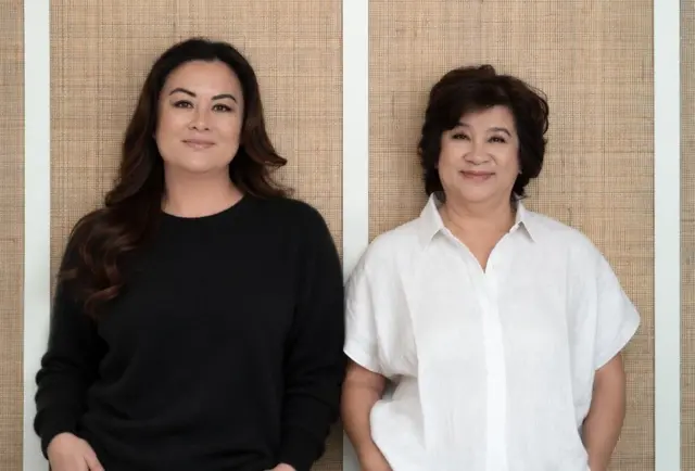 Nhà sáng lập Lan Nguyễn (phải) và con gái Mimi Nguyễn, COO của Làng Văn