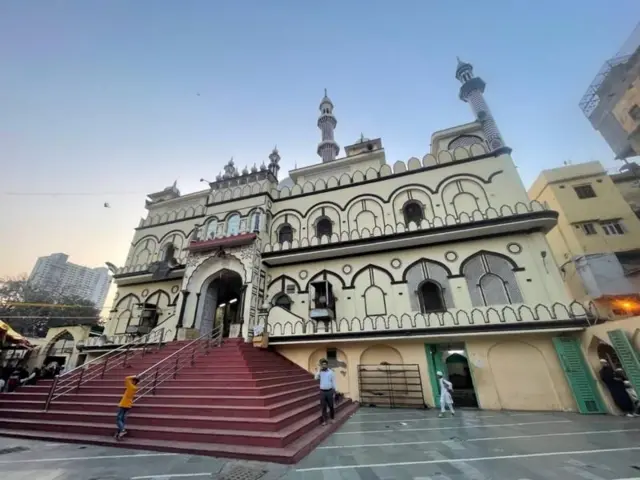 ઇન્દ્રલોકની મક્કી જામા મસ્જિદ જ્યાં શુક્રવારે આ ઘટના બની હતી 