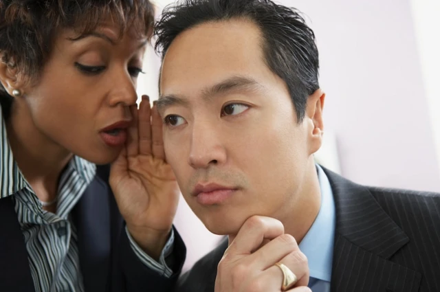 คนเราซุบซิบนินทาเพื่อส่งต่อข้อมูลข่าวสารที่เป็นประโยชน์ให้คนที่เรารัก และส่งต่อข้อมูลที่เป็นโทษให้คนที่เราเกลียด