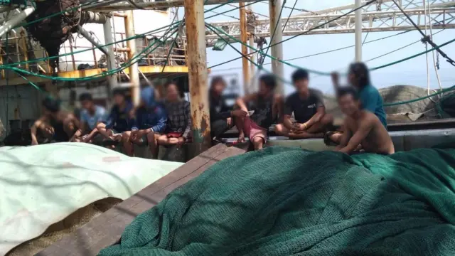 ABK di Kapal Fu Yuan Yu 1218 berbendera China sedang beristirahat.