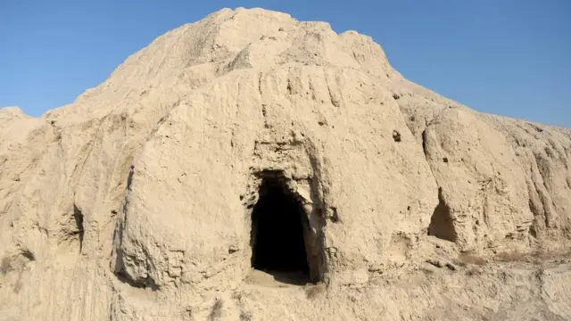 تصویری از آتشکده نوبهار