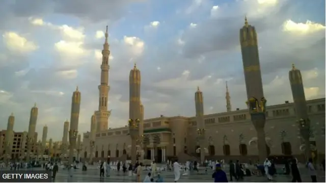 Aworan awọn eeyan ni Mecca.