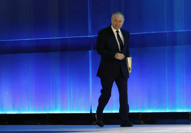 Показав Заходу кулак: ІноЗМІ про промову Путіна