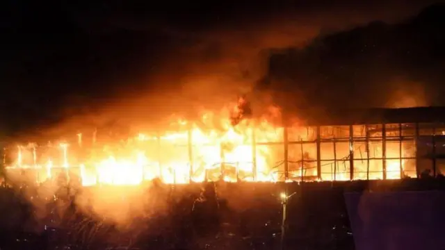 Палаюча будівля "Крокуса"