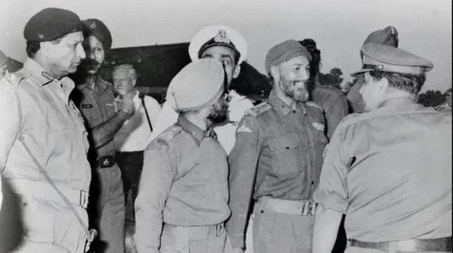 ਜਨਰਲ ਸੁਬੇਗ ਸਿੰਘ ਨੇ ਮੁਕਤੀ ਬਾਹਿਨੀ ਨੂੰ ਟ੍ਰੇਨ ਕਰ ਸਮੇਂ ਆਪਣਾ ਨਾਮ ਸੁਬੇਗ ਤੋਂ ਬੇਗ ਰੱਖ ਲਿਆ ਸੀ ਅਤੇ ਵਾਲ ਕਟਾ ਦਿੱਤੇ ਸਨ