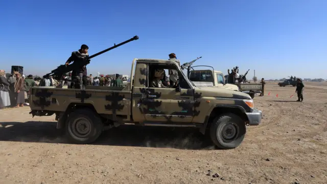 حوثیهای یمن حملات دریای سرخ را «محدود» میکنند