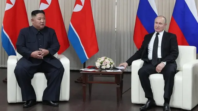 Kim Jong-un y Vladimir Putin discuten el conflicto en la península coreana  en su histórico encuentro en Vladivostok - BBC News Mundo