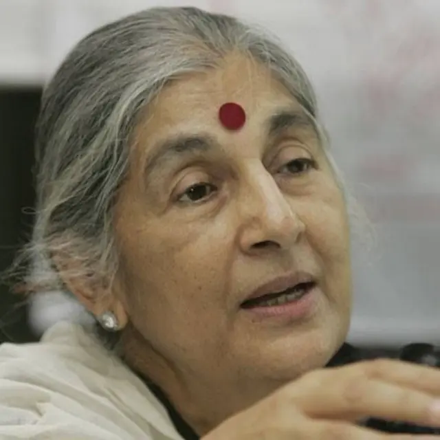 సుభాషిణి అలీ 