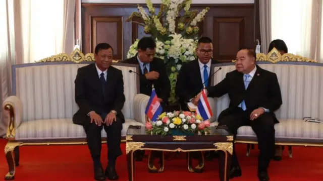 พล.อ.ประวิตรได้เปิดศาลาว่าการกระทรวงกลาโหมต้อนรับ พล.อ.เนียง พาด รมช.กลาโหมกัมพูชา