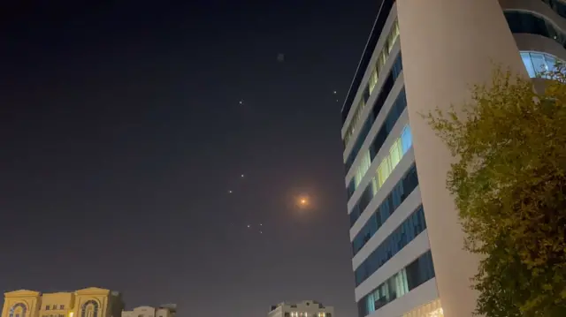 সোমবার রাতে, দোহার আকাশে ইরানি ক্ষেপণাস্ত্র