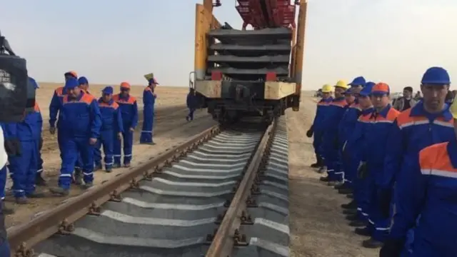 ریل‌گذاری خط آهن افغانستان- ترکمنستان آغاز شد