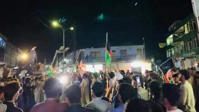 د کونړ مرکز اسعد اباد کې هم شعار ورکړل شوی دی.