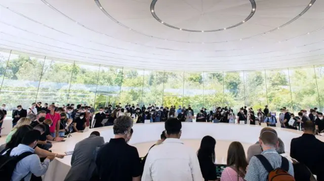 apple cupertino california wonderlust