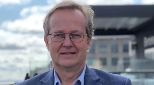 امریکی سائنسدانوں کی فیڈریشن سے تعلق رکھنے والے ہانس کرسٹینسن امریکی محکمہ دفاع کے آر اے ایف لیکن ہیتھ کے منصوبوں کی نگرانی کر رہے ہیں