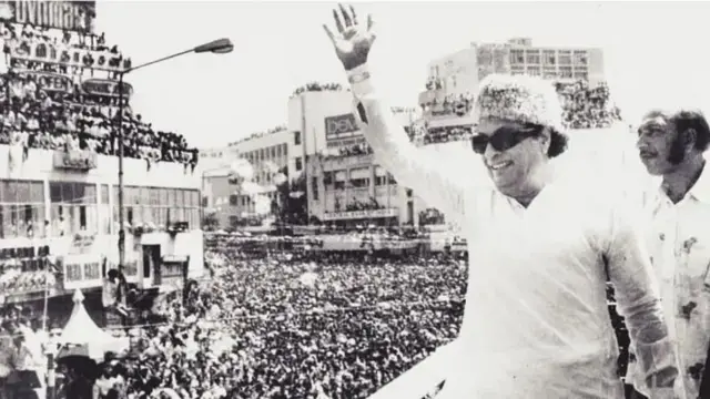 எம்ஜிஆர் நடித்த 10 தமிழ்த் திரைப்படங்கள்