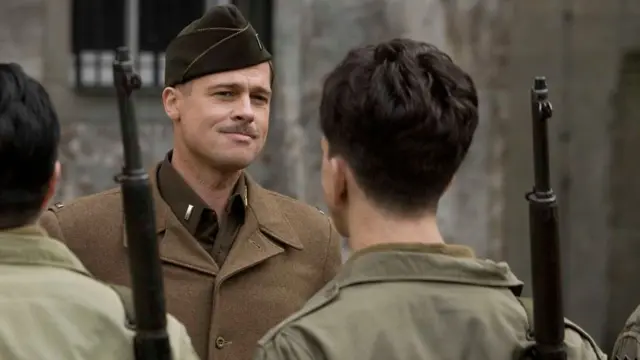Bradd Pitt dalam Inglorious Bastards (2008)