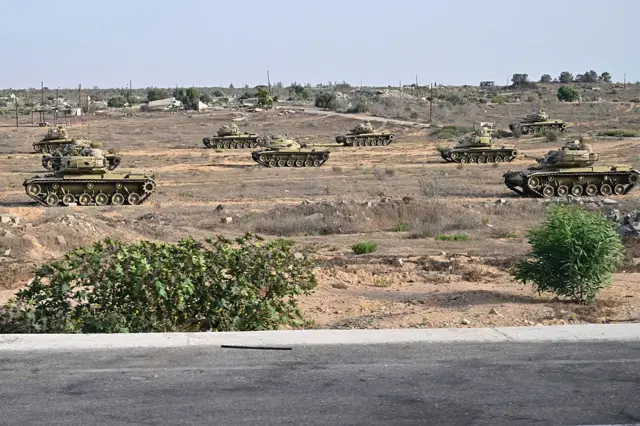 تانک‌ها در صحرای سینا