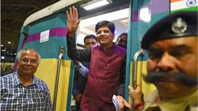 కేంద్ర రైల్వే శాఖ 