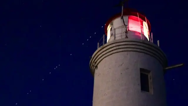 60 satélites Starlink da SpaceX vistos no céu noturno sobre Vladivostok, na Rússia,aplicativo de apostas copa do mundo27aplicativo de apostas copa do mundoabrilaplicativo de apostas copa do mundo2020