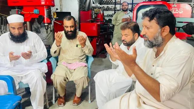 دمساز خان اعوان