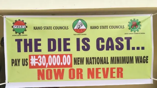 Lagos NLC members protest minimum wage bill