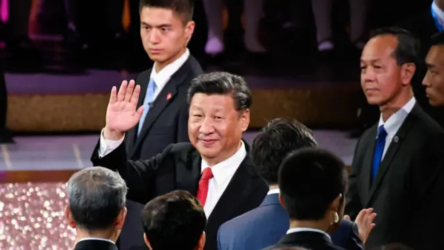 شی جین پینگ آخرین بار در جریان جشن بیستمین سالگرد تحویل هنگکنگ به این شهر رفته بود