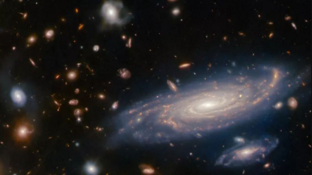 ภาพตัวอย่างของกาแล็กซีหลายพันแห่งที่กล้อง JWST ได้ทำการสำรวจ 