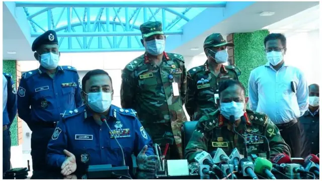 সেনা ওপুলিশ